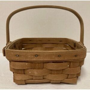 Longaberger Small Handled Berry Basket 6”  Dated 1988